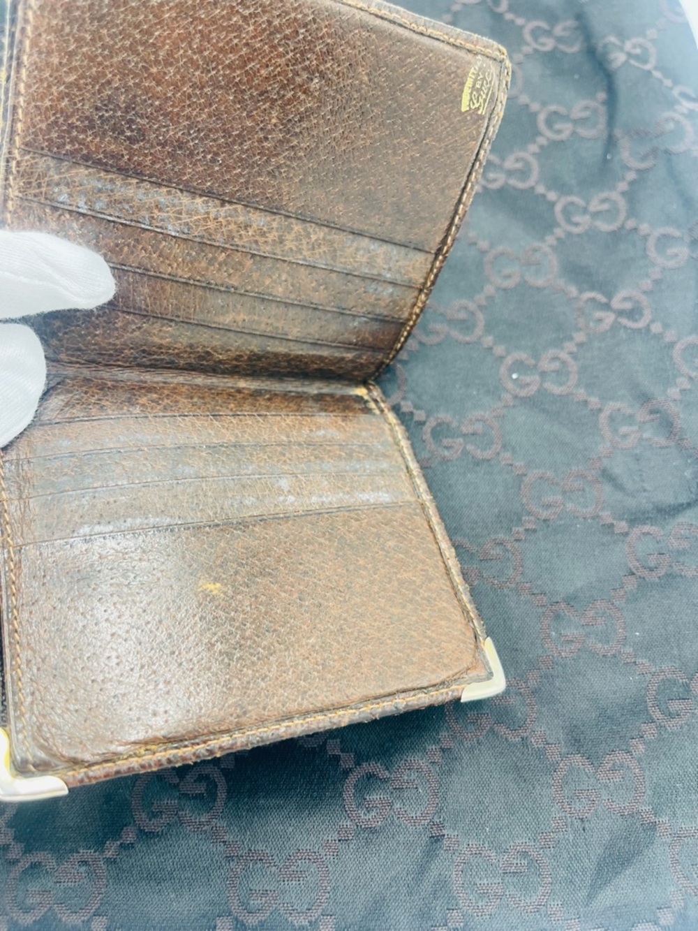 Gucci Brown Leather Bifold Wallet with Gold Logo - Picture 3 of 5